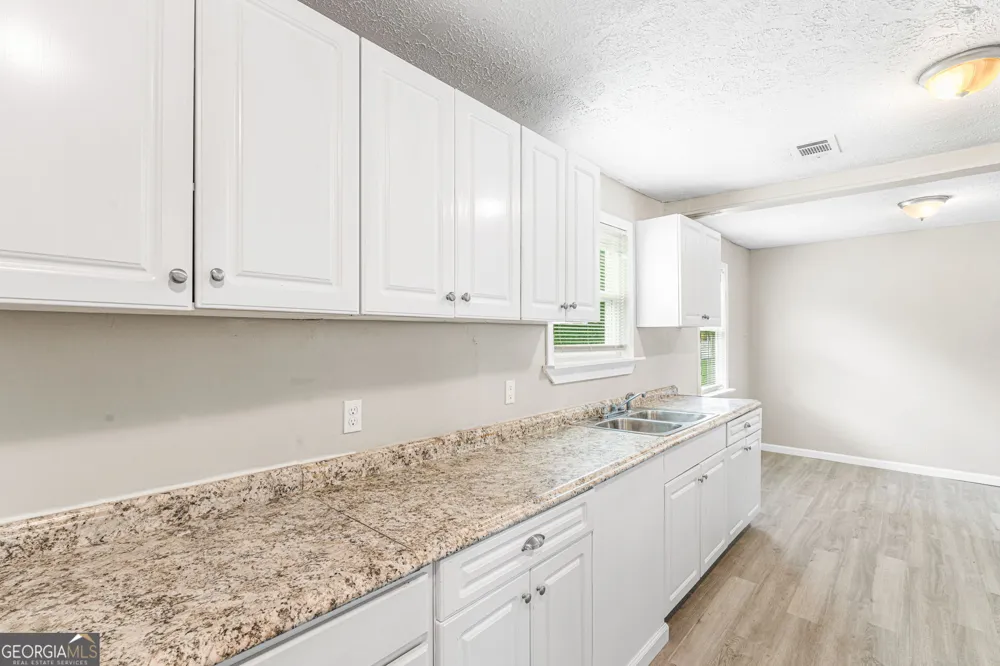 118 Orchard Way Warner Robins, GA 31088