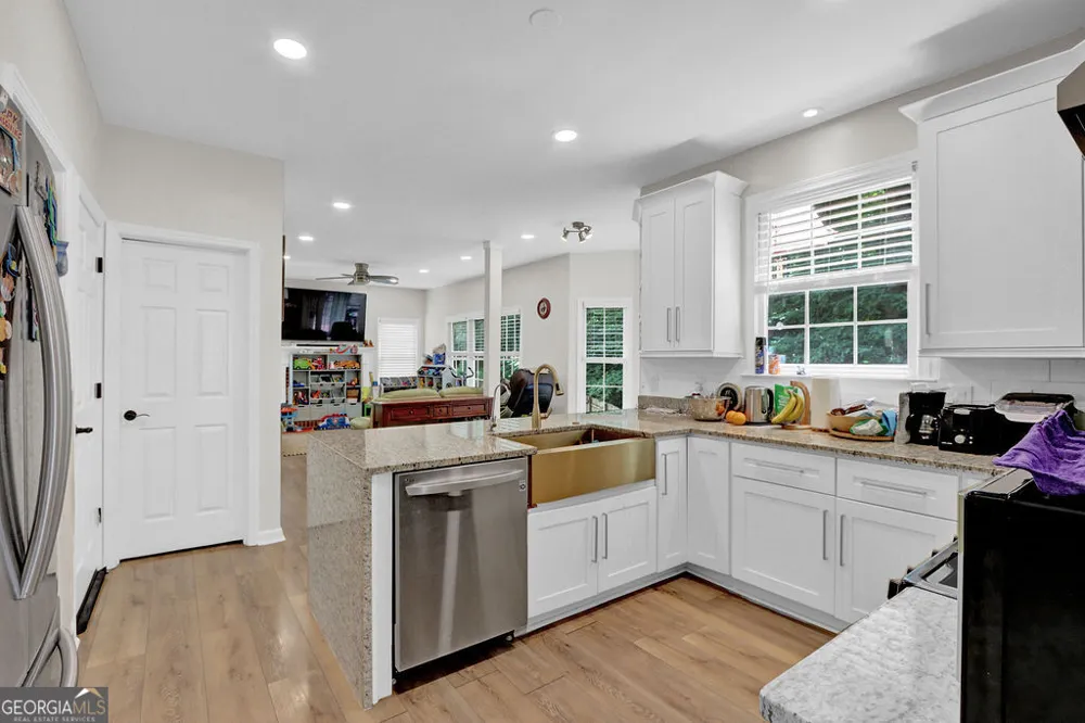 3960 Oak Park DR Suwanee, GA 30024
