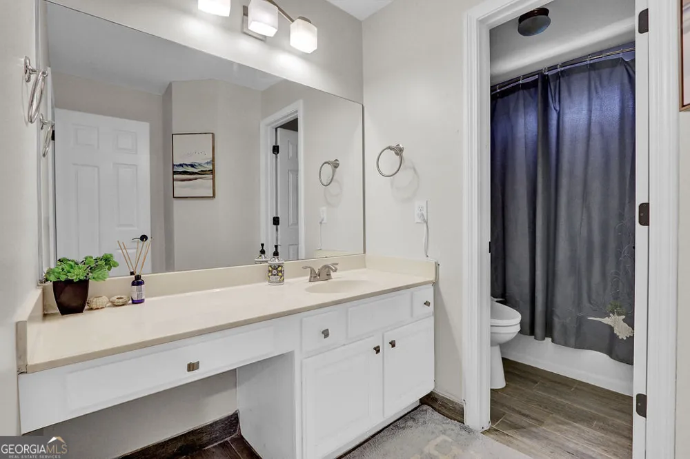 3960 Oak Park DR Suwanee, GA 30024