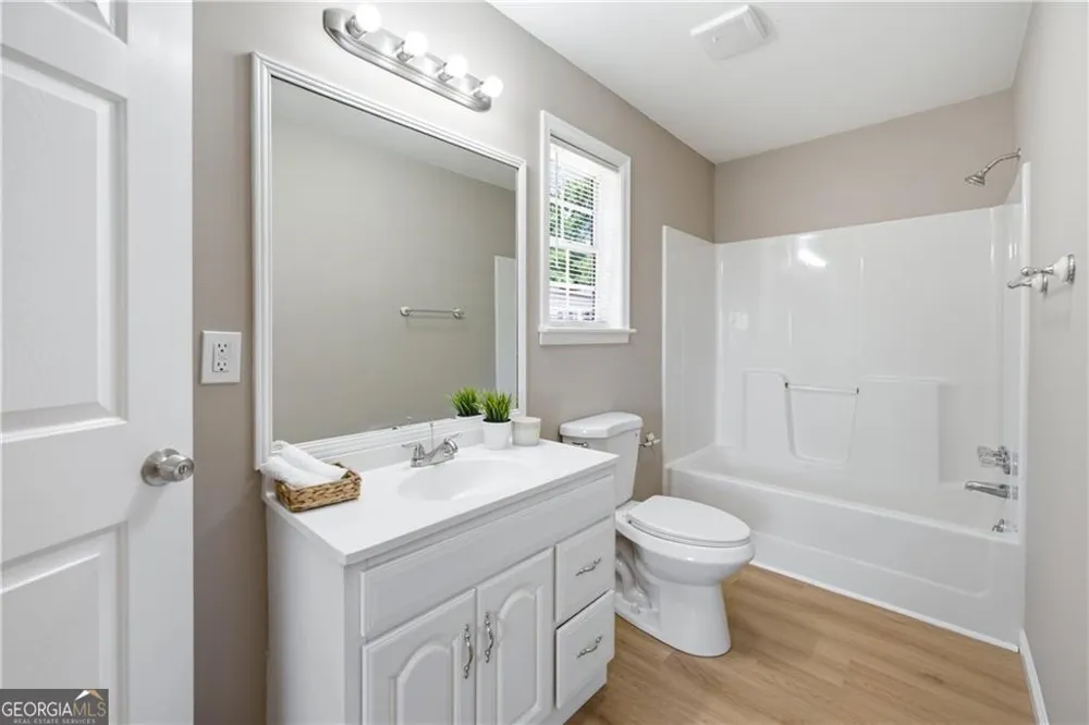 894 Lakeview DR Nicholson, GA 30565