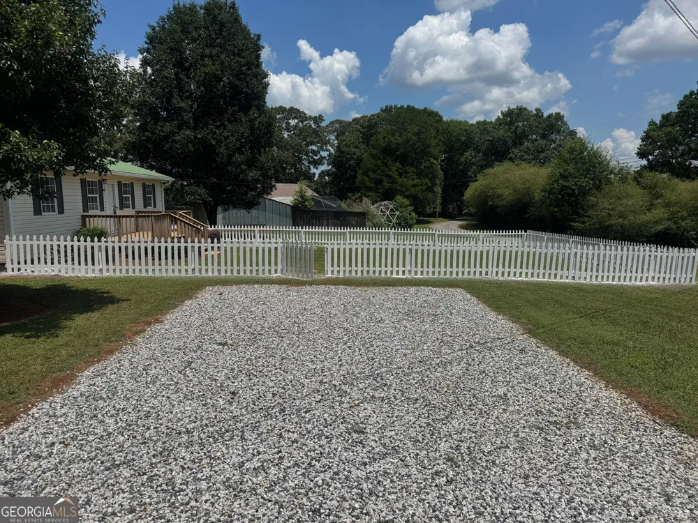 894 Lakeview DR Nicholson, GA 30565