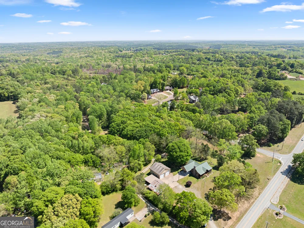 4276 Woods Bridge RD Commerce, GA 30529