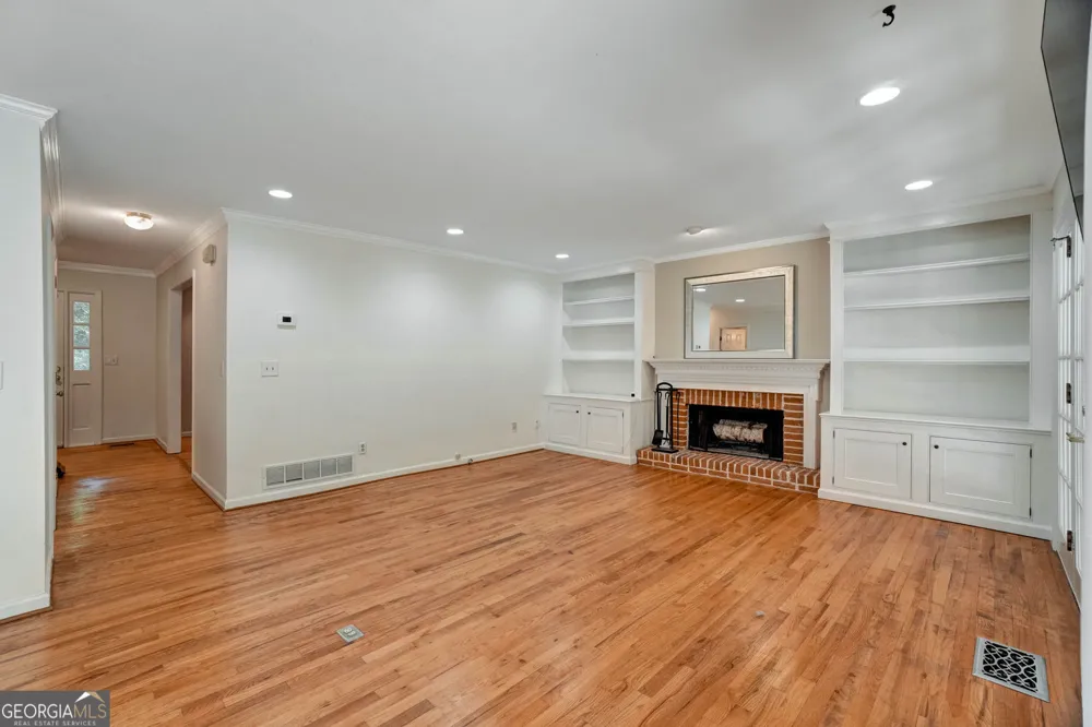 295 Oakmere RD Alpharetta, GA 30009