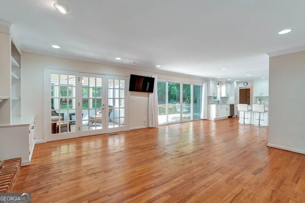 295 Oakmere RD Alpharetta, GA 30009