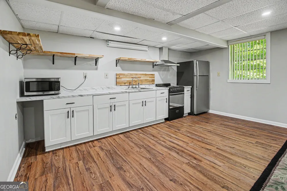 3084 Green Valley DR East Point, GA 30344