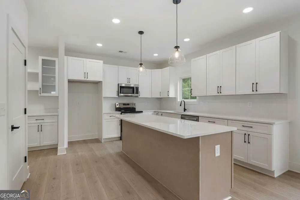 394 Poplar Springs RD Hiram, GA 30141