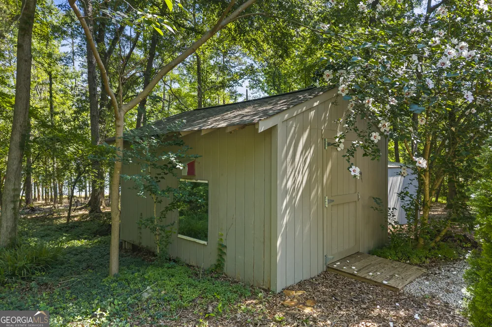 244 Lake View CT Lavonia, GA 30553