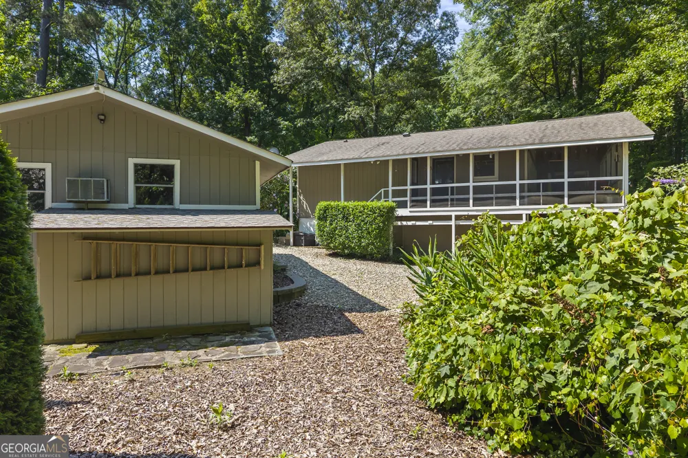 244 Lake View CT Lavonia, GA 30553