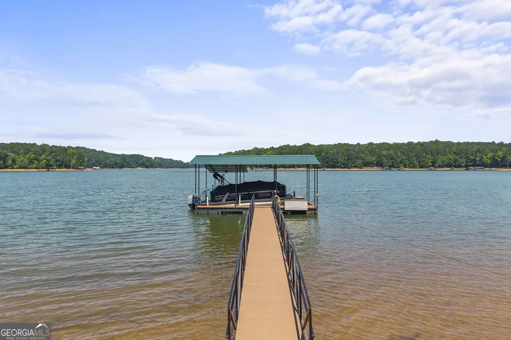 244 Lake View CT Lavonia, GA 30553