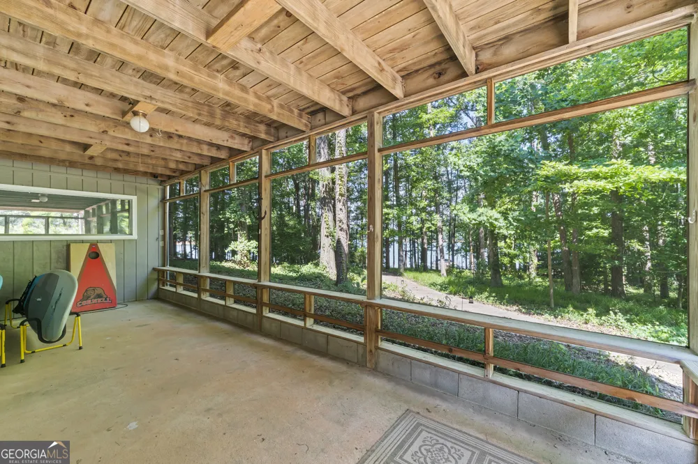 244 Lake View CT Lavonia, GA 30553