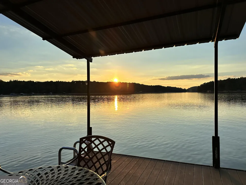 244 Lake View CT Lavonia, GA 30553