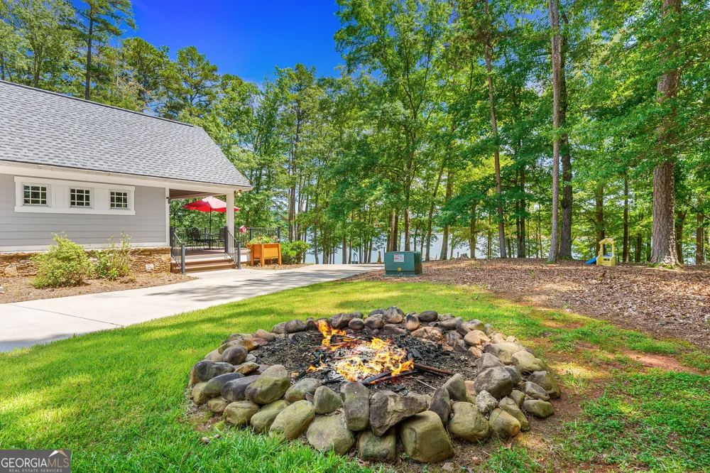 285 Bertha Allen RD Westminster, SC 29693