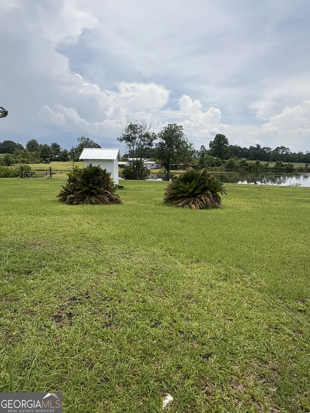 2892 Savannah HWY Sylvania, GA 30467