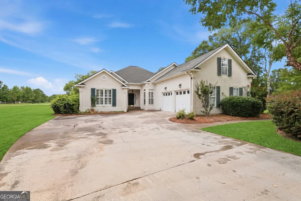 18 Purple Martin LN Savannah, GA 31419