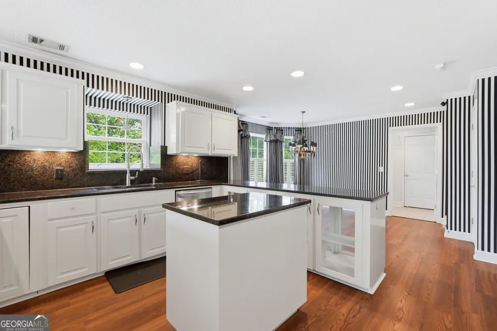 18 Purple Martin LN Savannah, GA 31419