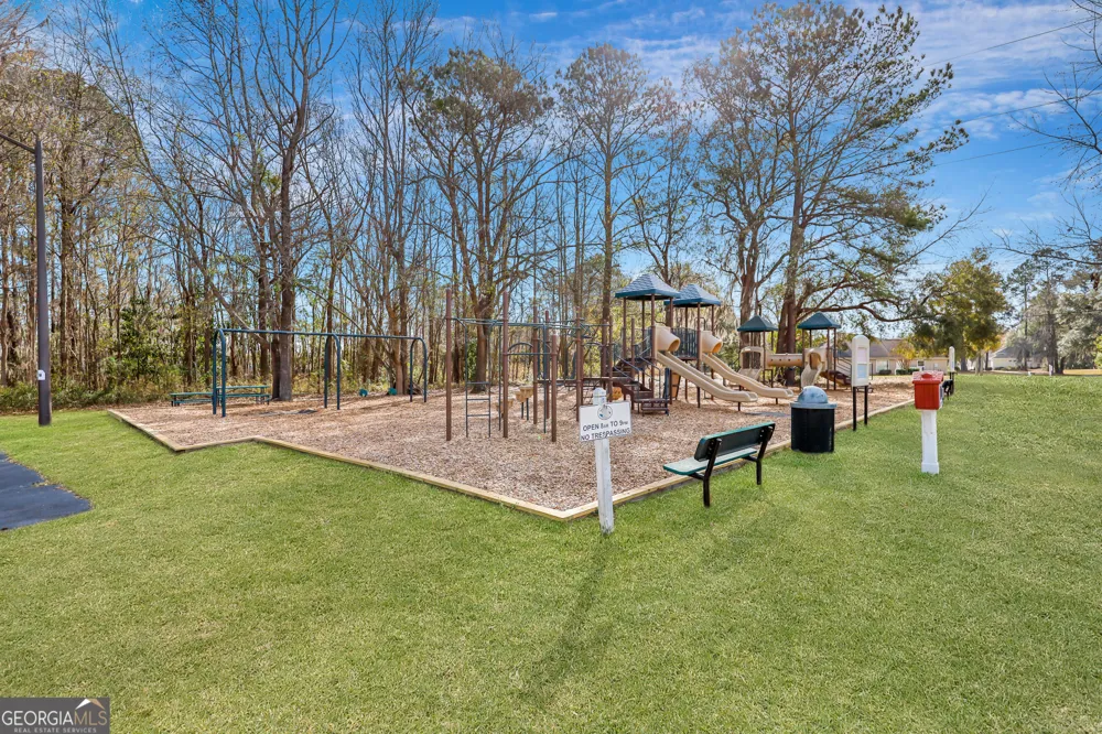 18 Purple Martin LN Savannah, GA 31419