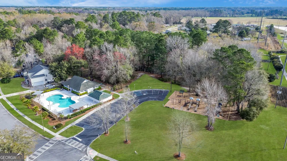 18 Purple Martin LN Savannah, GA 31419