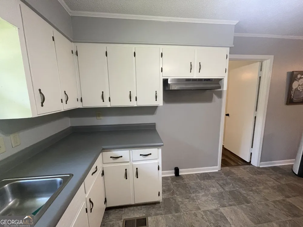16067 Highway 59 Carnesville, GA 30521