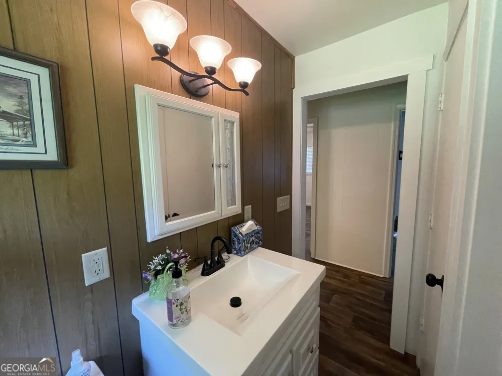 16067 Highway 59 Carnesville, GA 30521