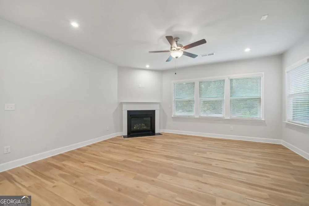1958 Amaryllis DR Grayson, GA 30017