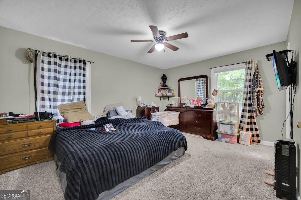 145 Joe Carey RD Winterville, GA 30683