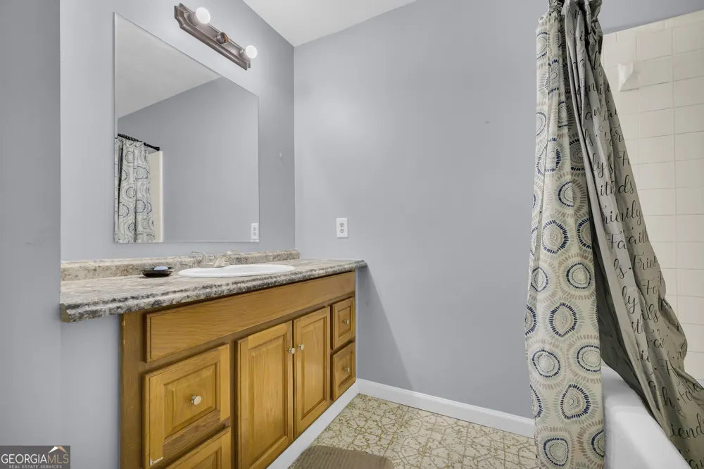 145 Joe Carey RD Winterville, GA 30683
