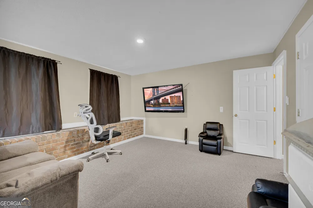 145 Joe Carey RD Winterville, GA 30683