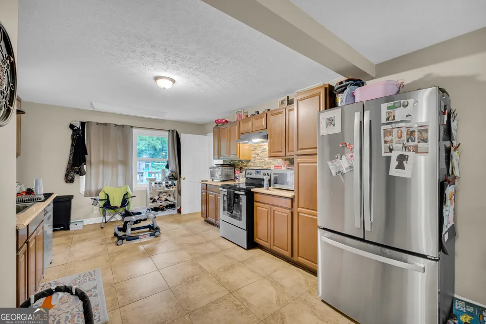 145 Joe Carey RD Winterville, GA 30683