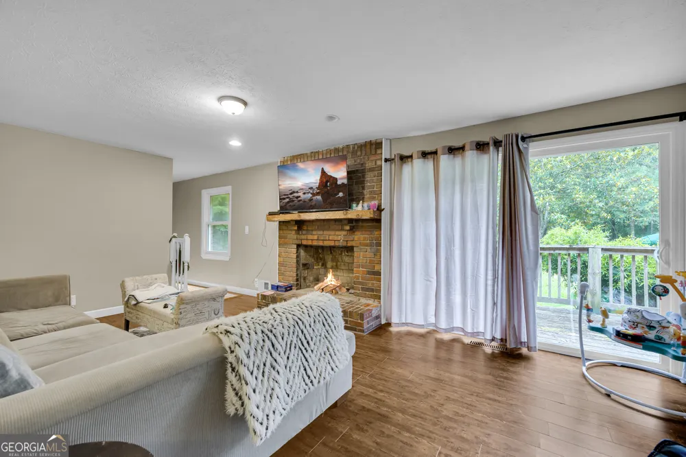 145 Joe Carey RD Winterville, GA 30683