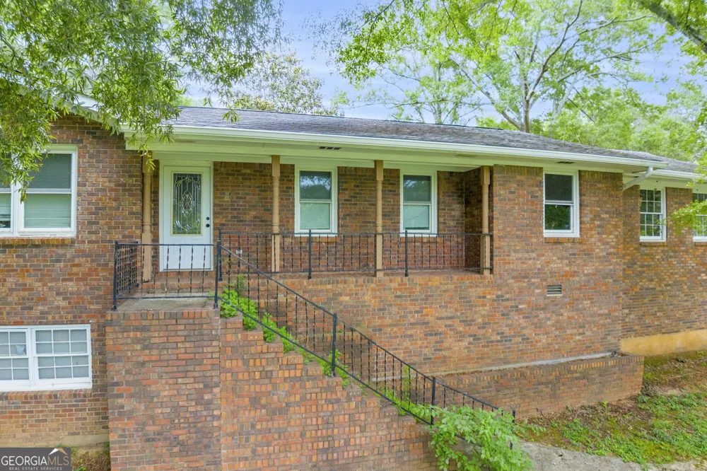 145 Joe Carey RD Winterville, GA 30683