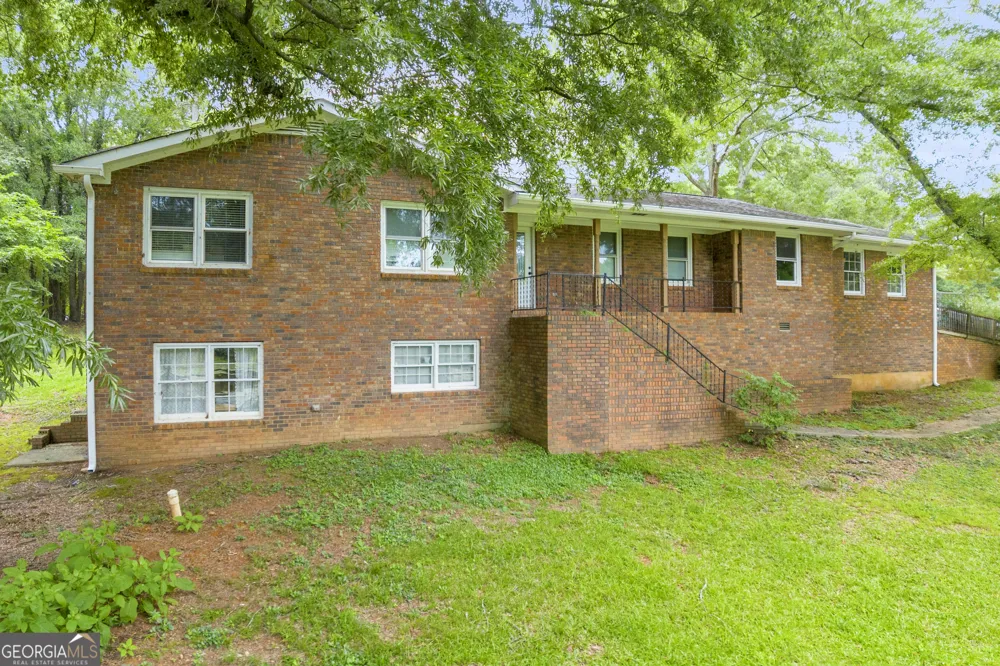 145 Joe Carey RD Winterville, GA 30683