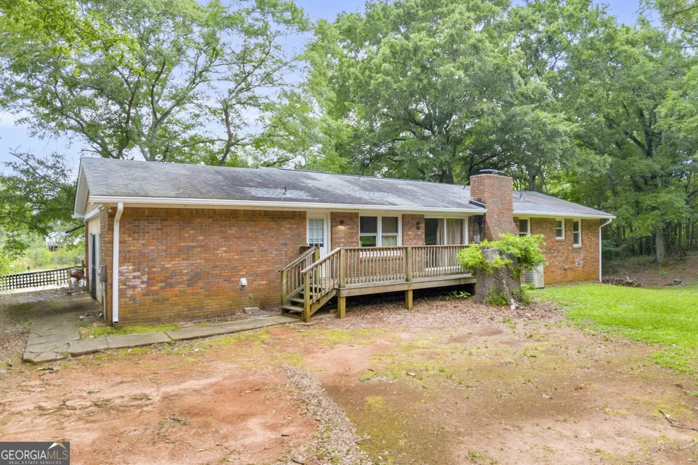 145 Joe Carey RD Winterville, GA 30683