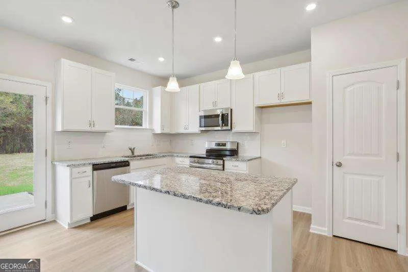 230 Jagee DR Byron, GA 31008