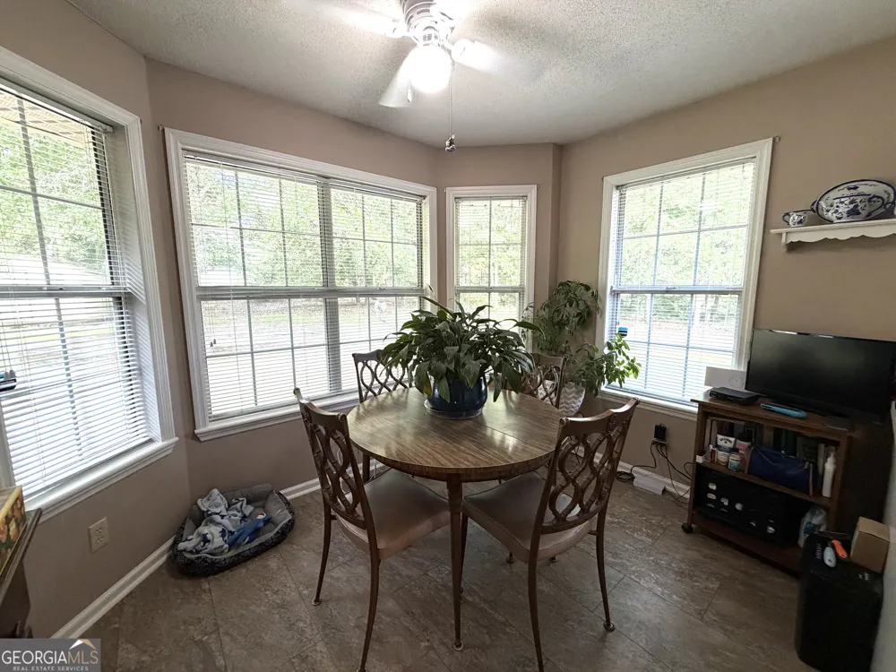 1331 Carl DR Thomson, GA 30824
