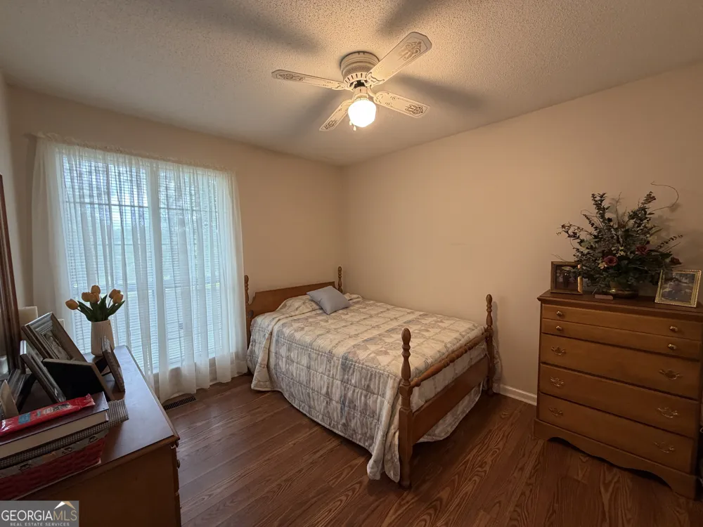 1331 Carl DR Thomson, GA 30824