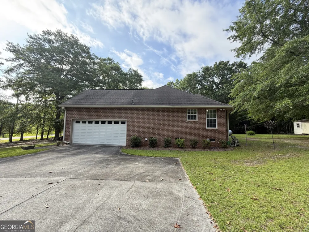 1331 Carl DR Thomson, GA 30824