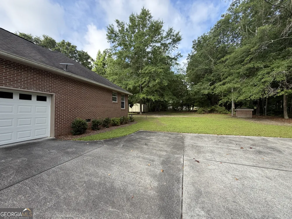 1331 Carl DR Thomson, GA 30824
