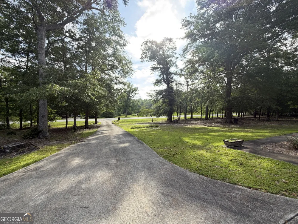 1331 Carl DR Thomson, GA 30824