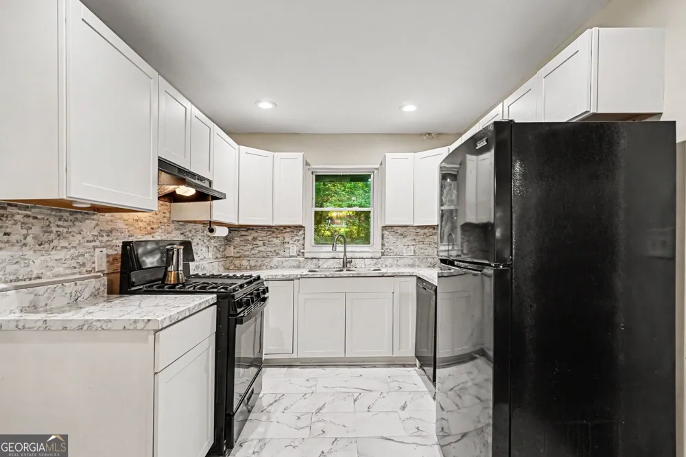 5633 Cypress DR Forest Park, GA 30297