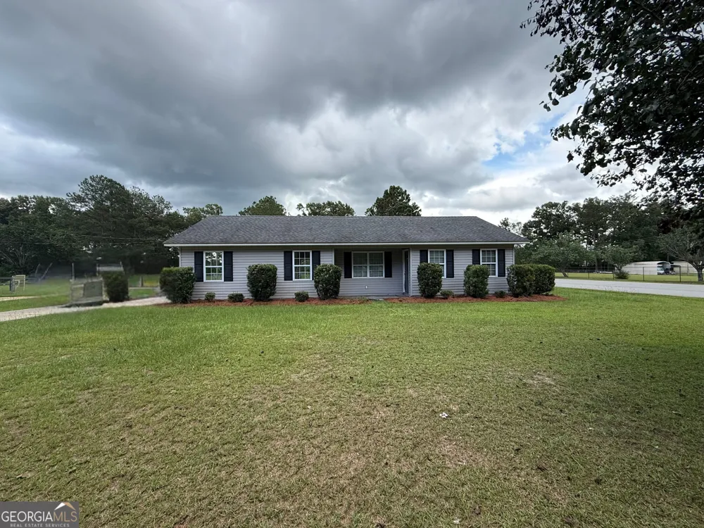 136 Trinity RD Dublin, GA 31021