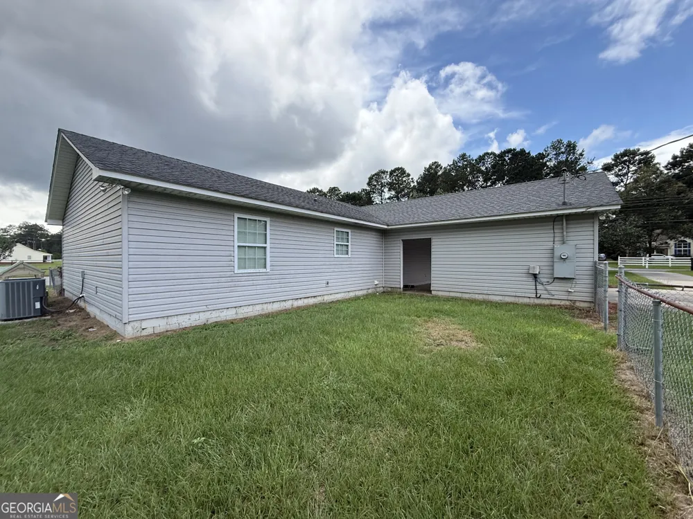 136 Trinity RD Dublin, GA 31021
