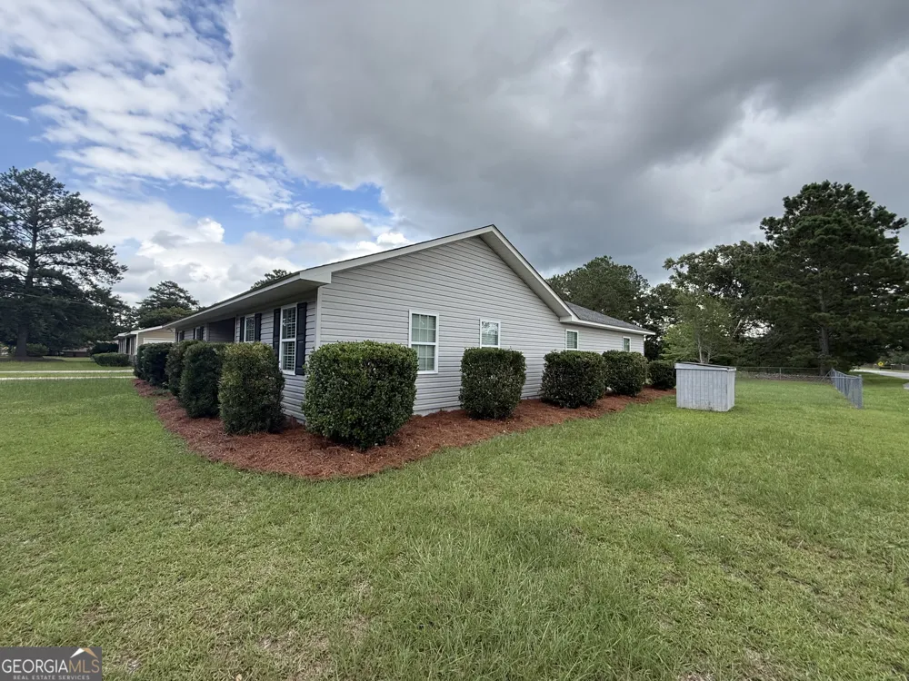 136 Trinity RD Dublin, GA 31021