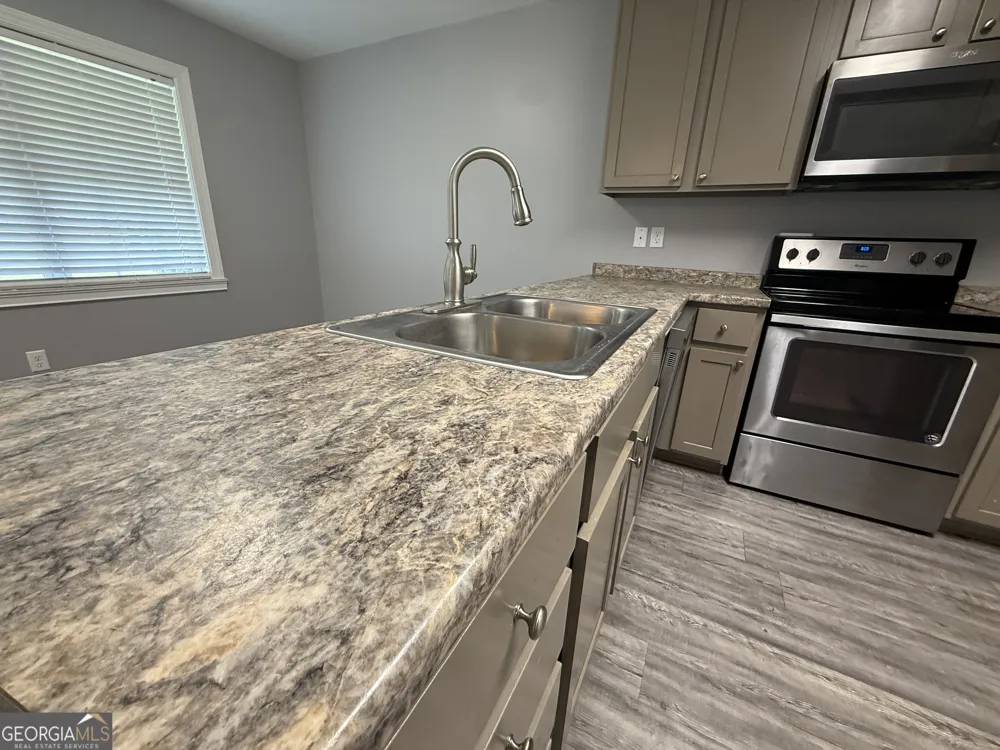 136 Trinity RD Dublin, GA 31021