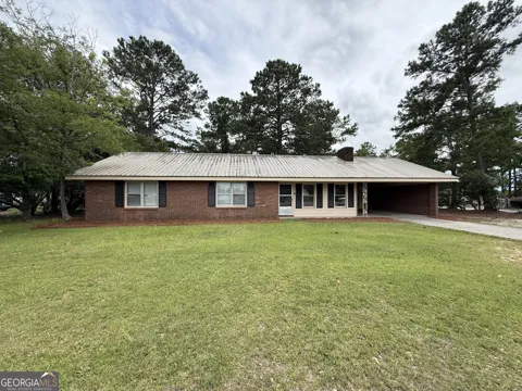 602 Hillcrest PKWY