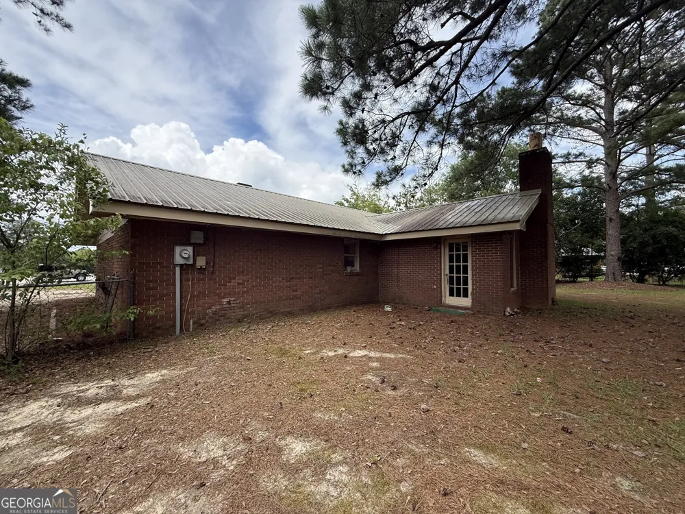 602 Hillcrest PKWY Dublin, GA 31021