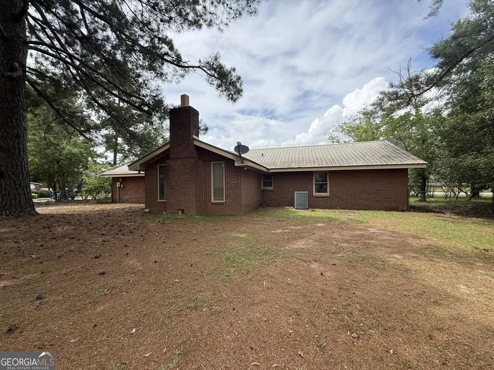602 Hillcrest PKWY Dublin, GA 31021