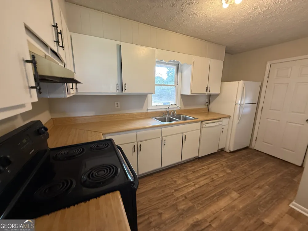 602 Hillcrest PKWY Dublin, GA 31021