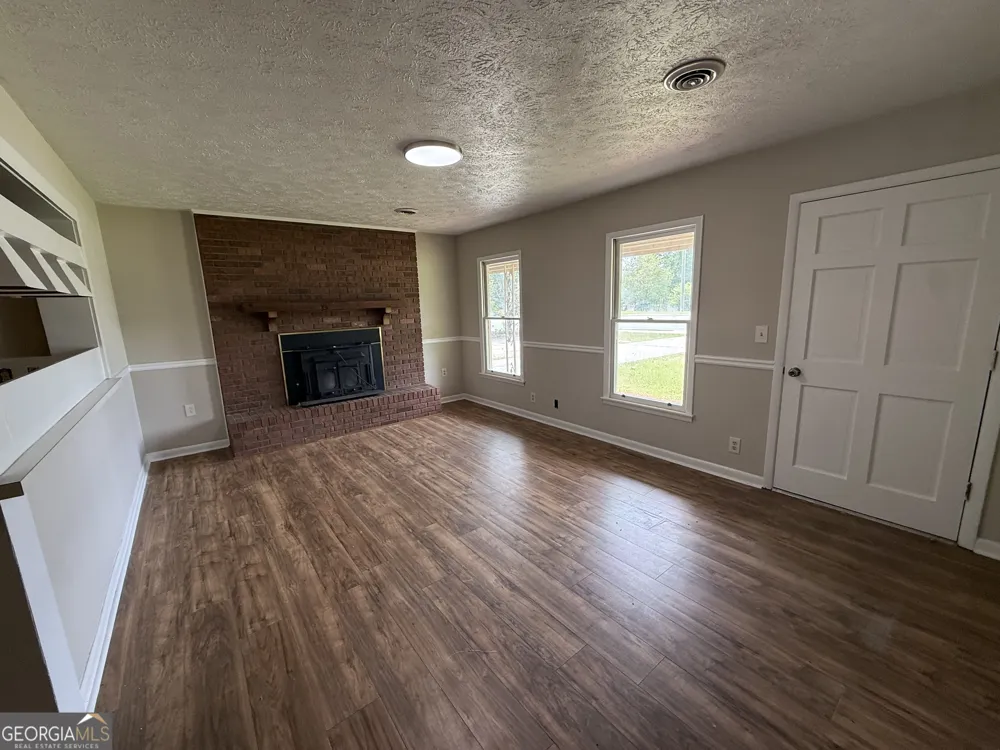 602 Hillcrest PKWY Dublin, GA 31021