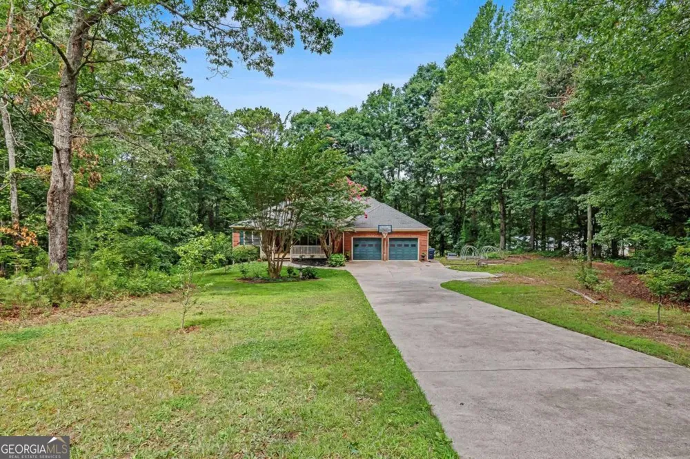 2717 Upper Sweetwater TRL SE White, GA 30184