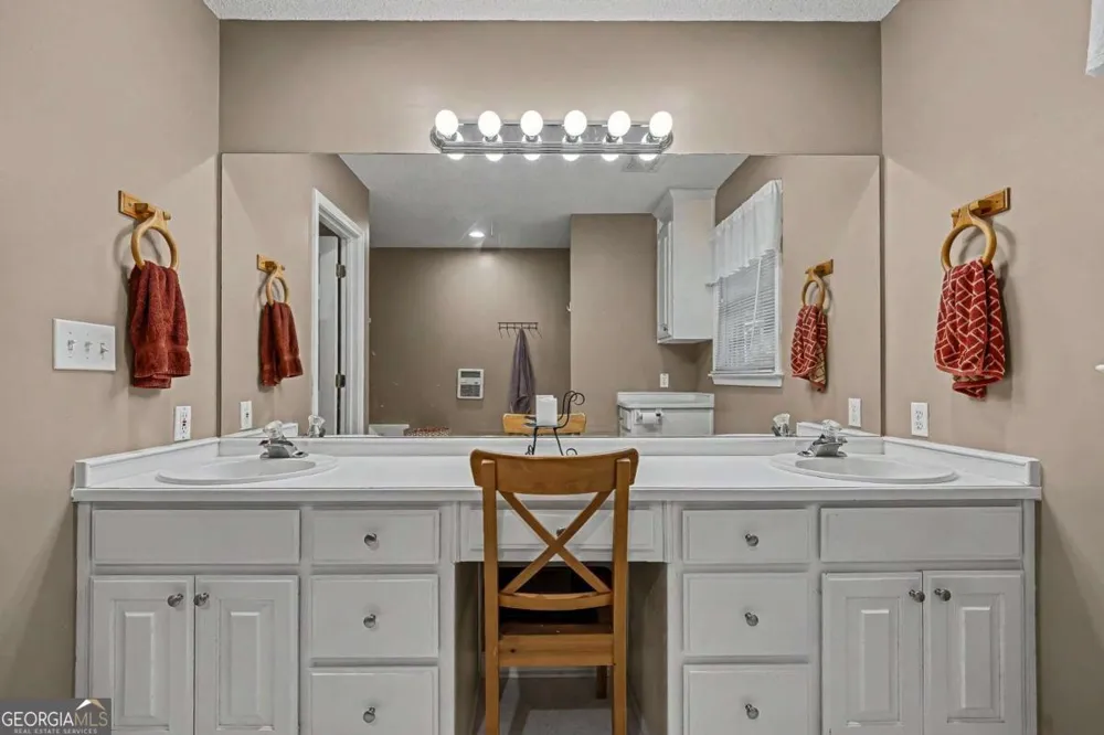2717 Upper Sweetwater TRL SE White, GA 30184